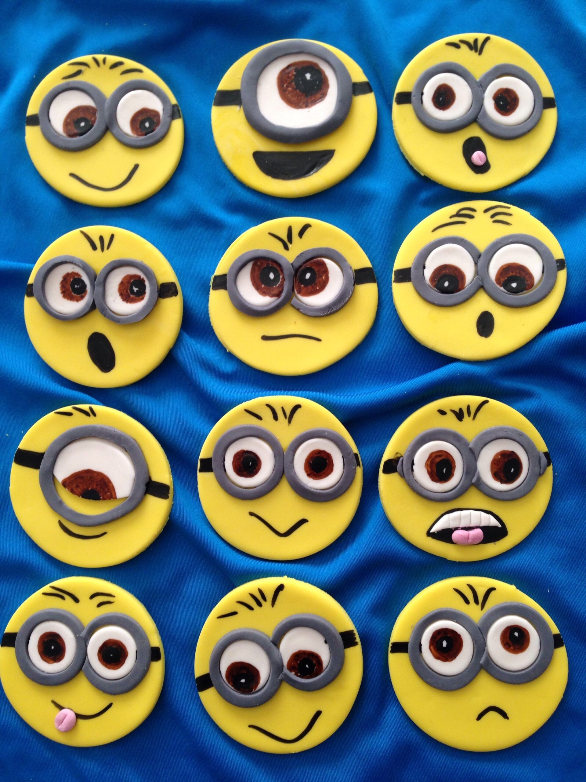 Minion Cupcake Toppers Minion Cupcake Toppers Fondant Toppers Minions